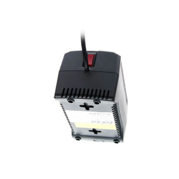 ESTABILIZADOR 8 TOMAS 900VA/450W 220V